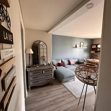 Apartment Proche Rer Paris